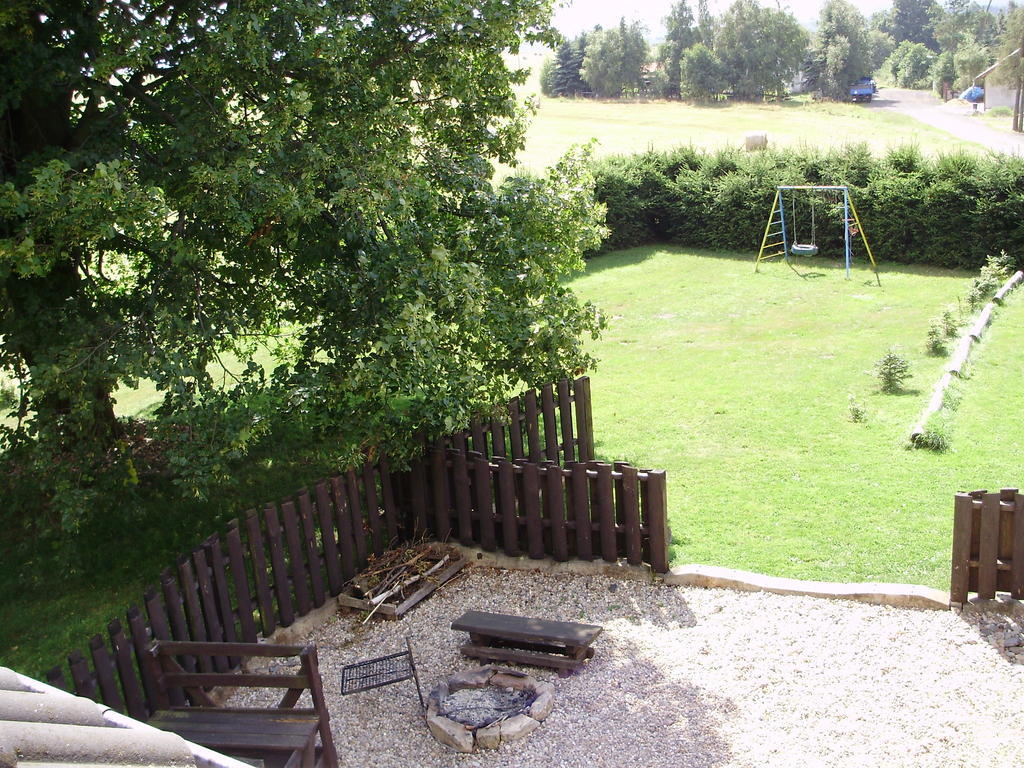 Hotel Ubytovani Doma Tisá Zewnętrze zdjęcie