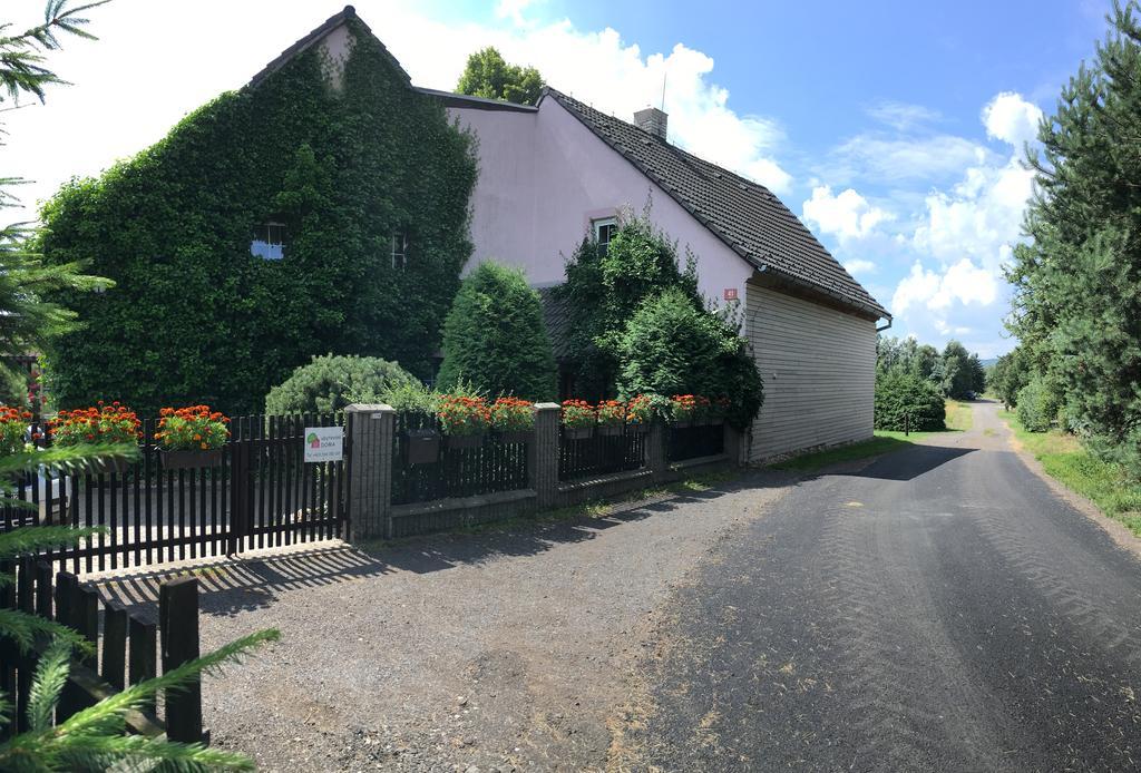 Hotel Ubytovani Doma Tisá Zewnętrze zdjęcie