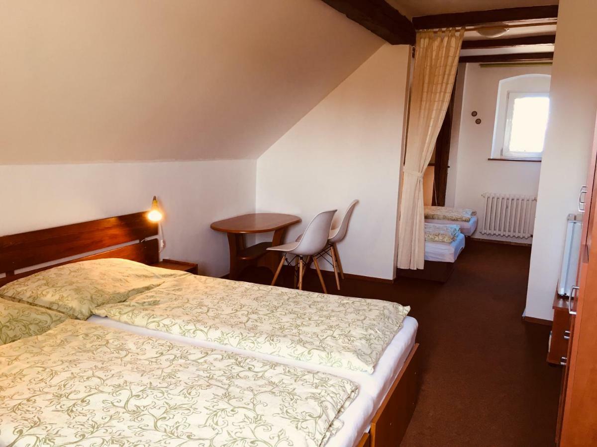 Hotel Ubytovani Doma Tisá Zewnętrze zdjęcie
